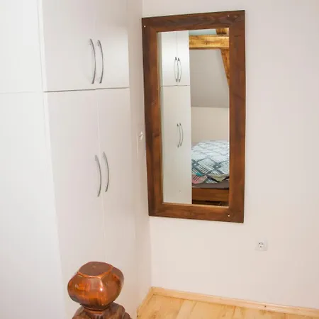 Σπίτι διακοπών 1948 Style Duplex Han Pijesak
